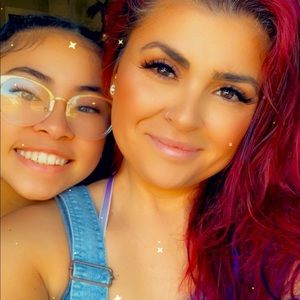 Meet your Posher, KJ and Ness